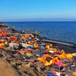 Migranti: calo degli sbarchi, aumento delle domande d’asilo